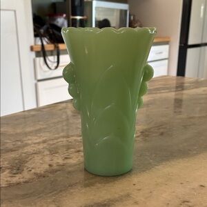 Anchor Hocking green vase 1940s